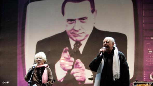 Anti-Berlusconi-Proteste Rom Italien Dario Fo und Franca Rame Flash-Galerie